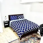 Private 2Br Apt With Backyard In Lic, Next To Manhattan!